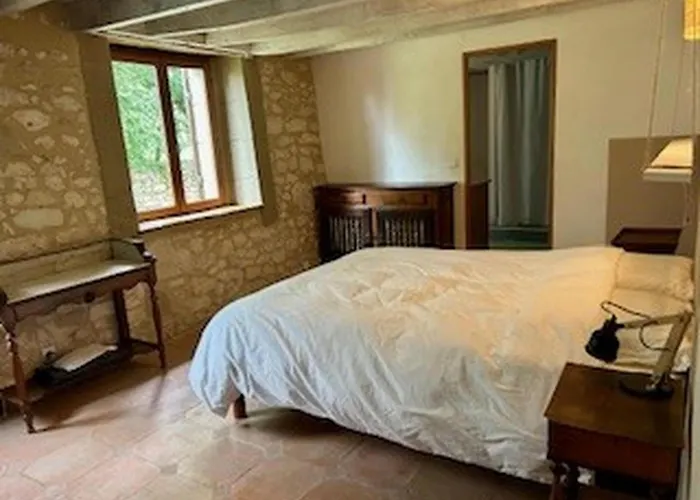 Casa vacanze In With Private Pool Pardaillan